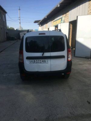 Lada largus
