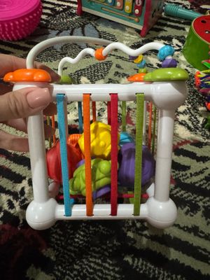Развивающие игрушки