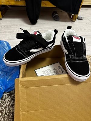 продаются новые vans кросовки