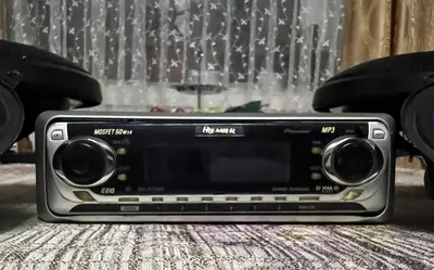 продать магнитолу для авто, в хорошем состоянии