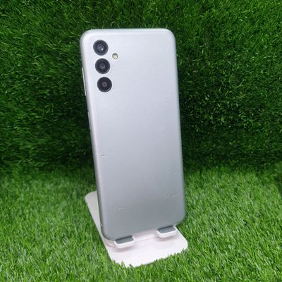 Samsung M13 Srochna sotiladi
