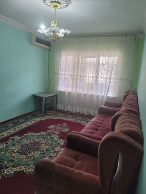 Аренда. 4 - х комнатная. 4 этаж.270 у.е.