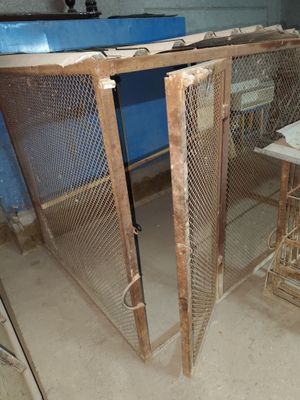 Клетка товуклар учун катак сотилади