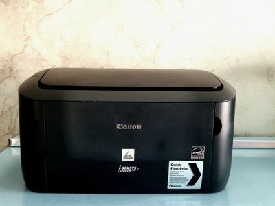 Canon 6000 printer sotiladi oq-qora