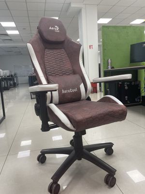 Продам кресло AeroCool Crown