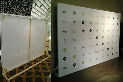 Изготовление креативной Фотозоны Баннер Фотозона Дизайнер Прессволл