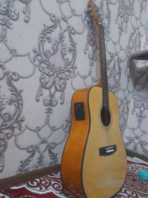 Guitara sotiladi holati zo'r fender cd 60 arginali tekshirib olasiz