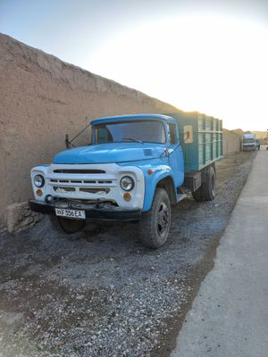 Zil 130 bortovoy yili-1987