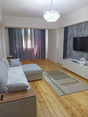 м.Космонавтов ЦУМ 2-комн 5/9 80 м² новый евроремонт мебель техника