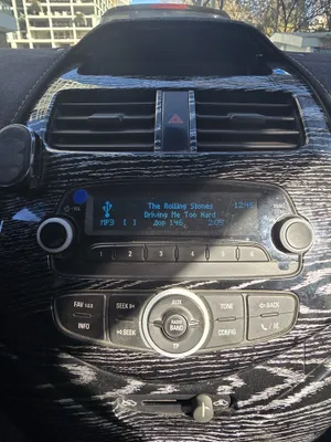 Срочно продам рамку и магнитолу от спарка