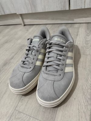 Кеды женские Adidas Двухцветные серые/белые р39/40