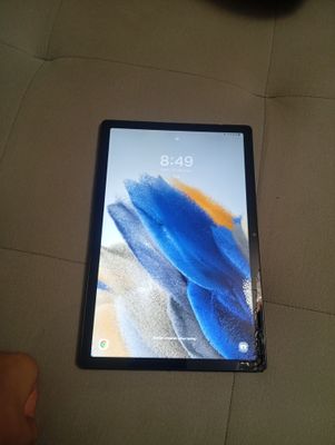 Samsung tab a8 ekrani bilan kamerasi singan