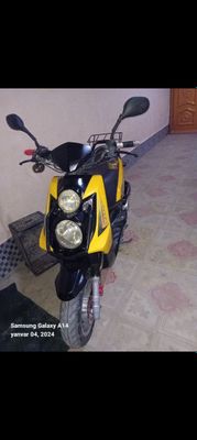 moto skuter sotiladi