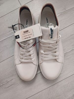 Новые кеды Levi's