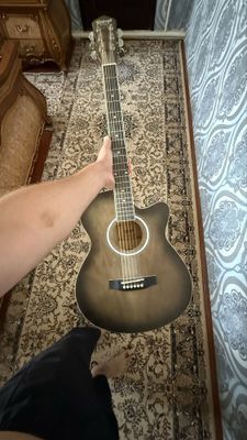 Gitara yengi ishlatilmagan