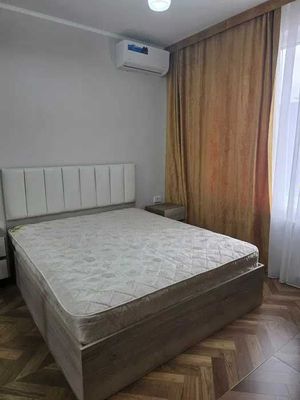 Сдам квартиру с евро ренмонтом на улице Бобура 3/3/5!