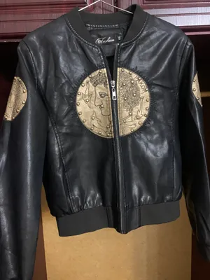 Ayollar uchun koja kostyum