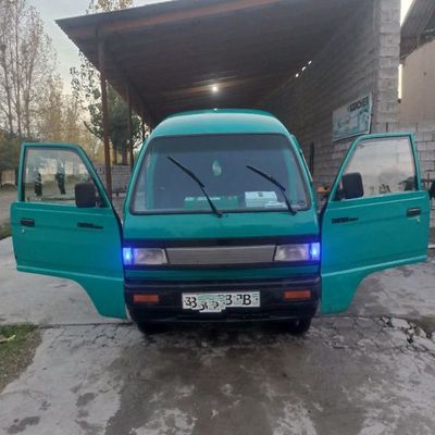 автомобиль сотилади