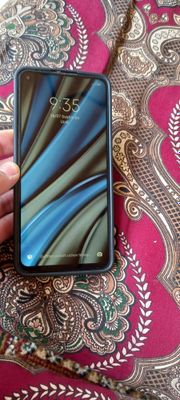 Redmi not 9 sotladi