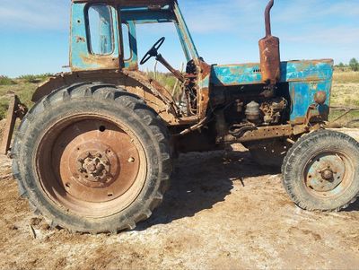 Traktor Mtz satiladi, kelisimli