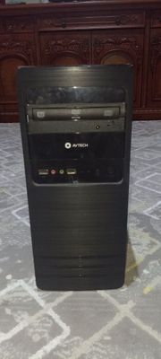 Офисный компьютер