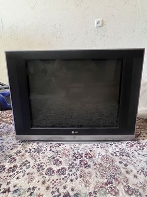 Телевизор ЛГ в отличном состояние