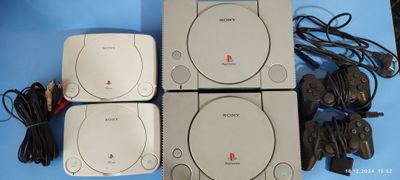 PlayStation one 4 штуки