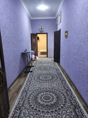 Urganch shahri markazida 2 xonali qvartira sotiladi