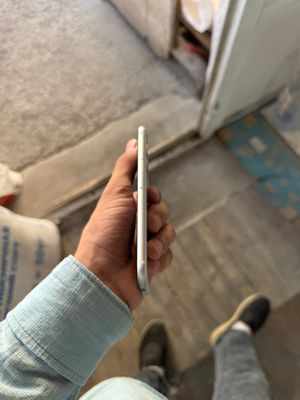 Iphone Se 2 Gen Karopka Zaryadnik Bor