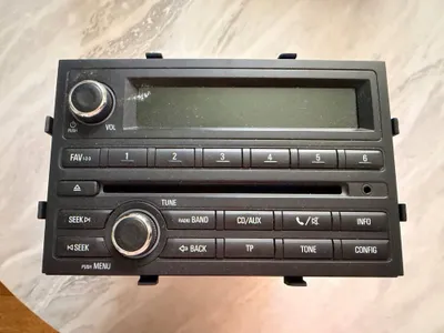 Продам магнитофон с блютузом родной от кобальта рамка тоже есть