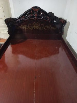 Materiali baquvvat mebel sotiladi
