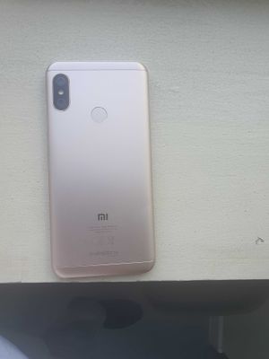 Xiaomi Mi A2 Lite/3/32