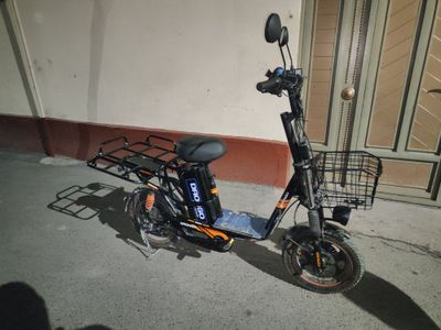 Elektroskuter Drongo monster 2025 akkum 28.60amper