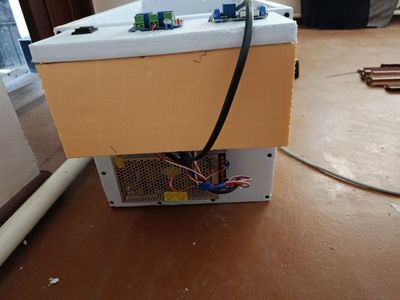 Inkubator 12v va 220v 55-65 ta tuxum sig'adi