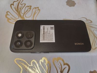 Хонор х 8 с в отличном состоянии