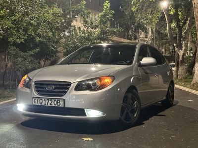 Hyundai Avante sotiladi