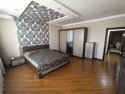 Срочна сдаётся 3х комнатный квартире Район Мирзо Улугбек 861*
