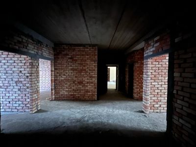 101 м² квартира коробка в М. Улугбекском р-н