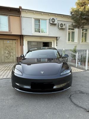 Tesla model 3 highland (dual motor)