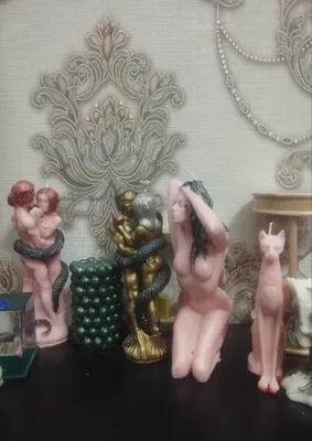 продаются восковые свечи