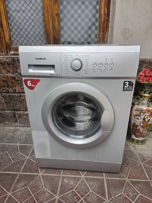 Kirmoshina srochna sotiladi
