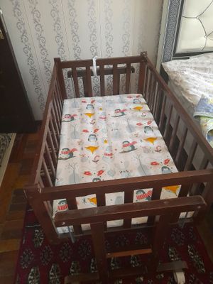 bolalar tebranuvchi kravotchasi holati yaxshi