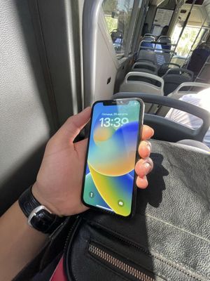 Iphone x sotilad 110$