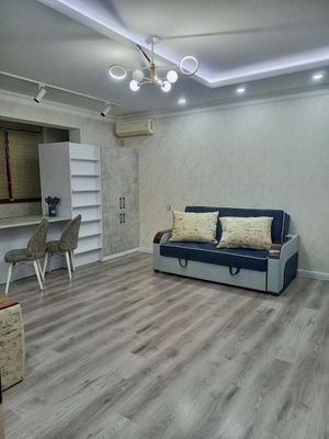 Сдаётся своя квартира с новым ремонтом
