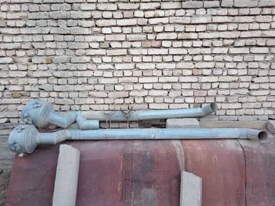 Рейки, доски, металлические трубы, водосточные трубы
