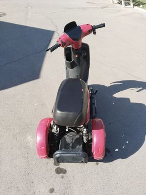 Elektro skuter trisikl