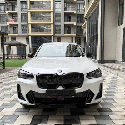 BMW IX3 full nalichida tayyor avtokredit qilib beramiz