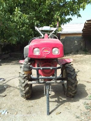 Motoblok sotish.
