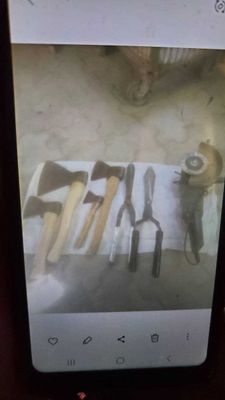 Продаются топоры, ножницы, болгарка