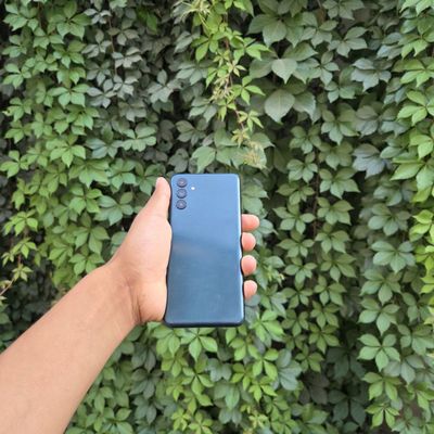 Samsung A04s sotiladi dastavka hizmati bor 24/7